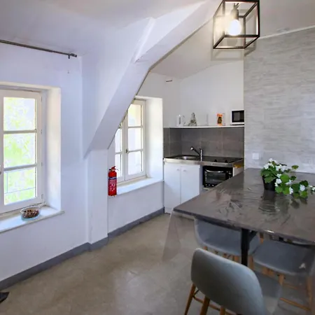 Stunning In Saint-germain-la-prade Apartmán